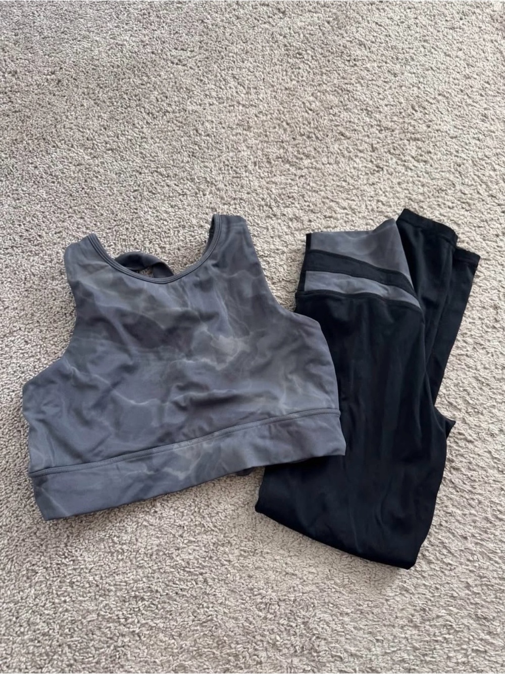 BuffBunny Gray Tie-Dye Sports Bra & Black Leggings Set